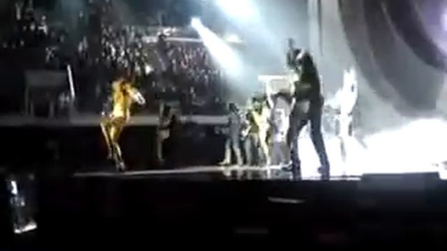 miley cyrus "who owns my heart" EMA's 2010 смотреть онлайн