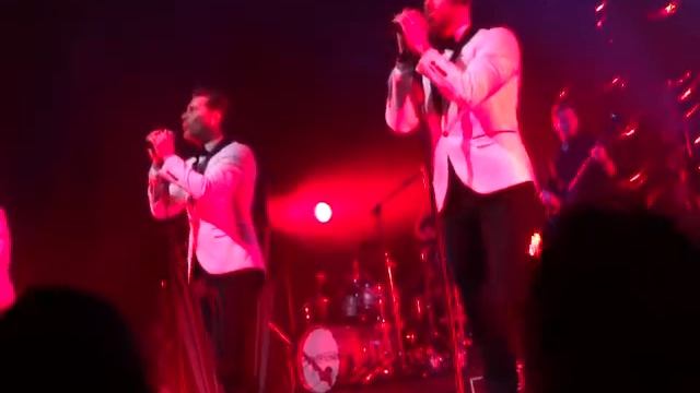 The Overtones Xmas Tour 18/12/19 London Indigo O2 'Pretty Woman' смотреть онлайн