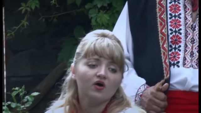 народний аматорський ансамбль Світоч - Не щебече соловейко смотреть онлайн