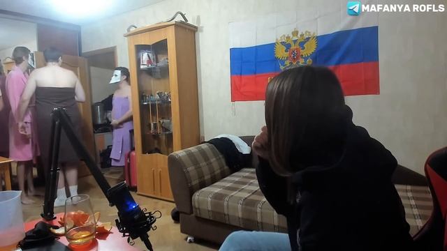 «ИРЛ ПРАНК» / ГОСПОЖА, МЫ ПОМЫЛИСЬ | МАФАНЯ РОФЛС смотреть онлайн