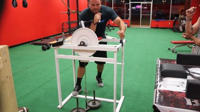 Is Travis Bagent TOO STRONG? смотреть онлайн