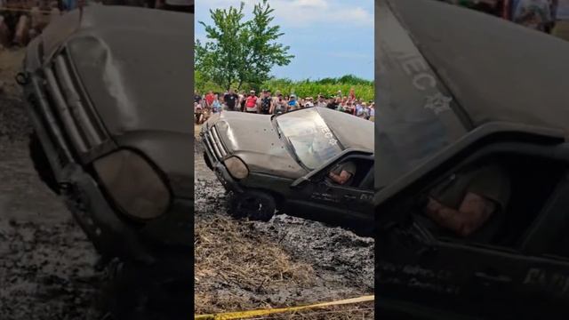 3 этап ЧКК, Староминская. Категория «стандарт про», экипаж «Велес». Эффектно заехал на горку #4х4 смотреть онлайн