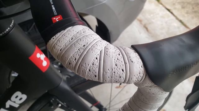 The Only White Bar Tape That Stays White смотреть онлайн