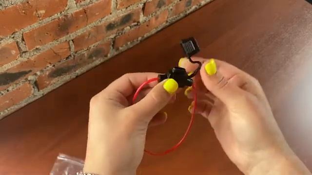 Держатель флажкового предохранителя мини влагостойкий ABRO