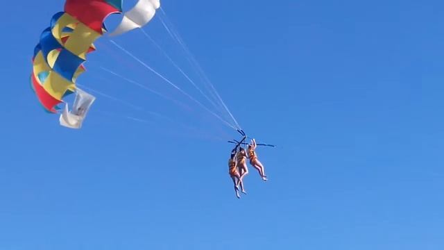 На пляже смотреть онлайн