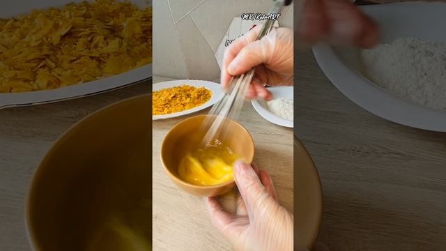 Стрипсы куриные. Простой рецепт. смотреть онлайн