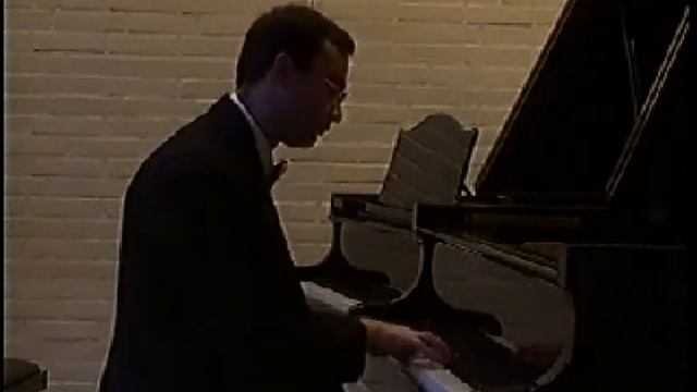Hayk Grigoryan (Айк Григорян) Debussy Reflets dans l'eau смотреть онлайн