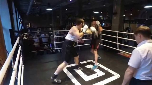 Dmitry Pechurin-Grigory (boxing rounds) смотреть онлайн