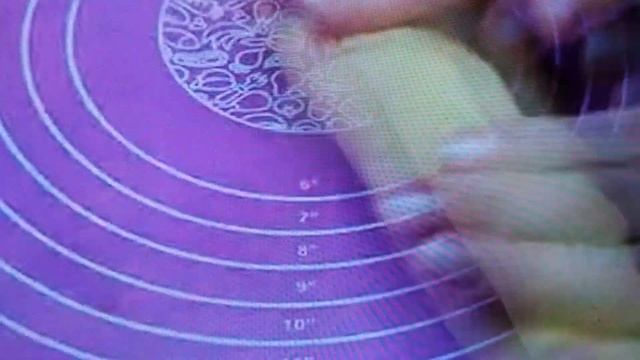 Чебуреки с говядины.Поддеержите меня и мой канал пожалуйста. Подпишитесь . смотреть онлайн
