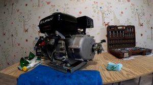 Замена масла в двигателе Lifan 170 F-R (мотобуксировщик ХАСКИ)
Замена масла в мотобуксировщике ХАСКИ