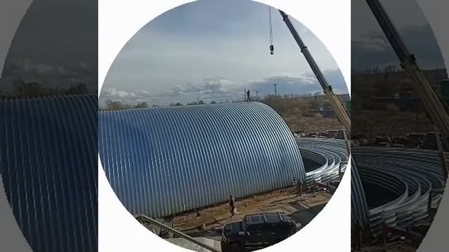 Бескаркасник монтаж подъемным краном #shorts #ангар #склад #липецк смотреть онлайн