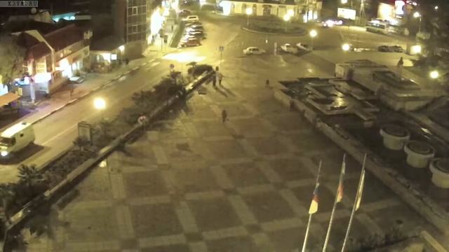 Вебкамера "Площадь Советская". Запись 01.12.2017 19:00:05 смотреть онлайн