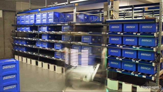 KNAPP – Autonomous mobile robot (AMR) for Digmesa смотреть онлайн