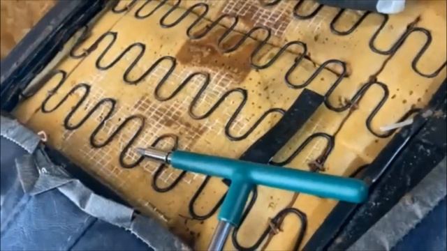 C3 Corvette Seat Restoration (part 1 of 2) Taking Apart смотреть онлайн