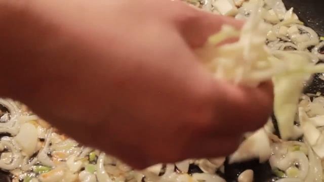 Ну, оОчень вкусные - Пирожки с Капустой! смотреть онлайн