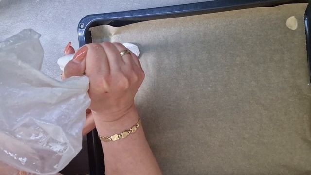 Mini Pavlova s čerstvým ovocem... Povede se každému... Jak na mini Pavlova? смотреть онлайн