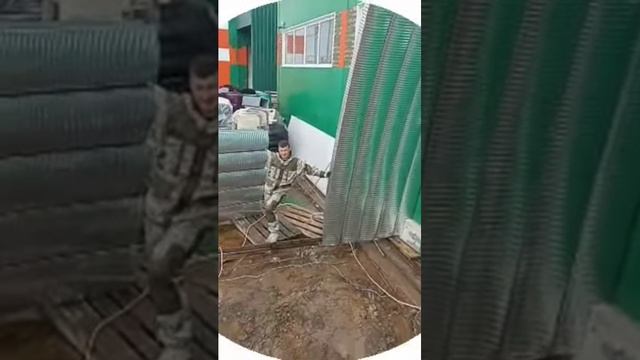 Монтаж ангара бескаркасного #ангар #склад #shorts смотреть онлайн