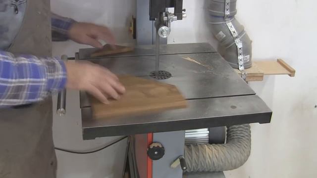 Как изготовить бюджетную ключницу из дерева. Wooden keyholder. смотреть онлайн