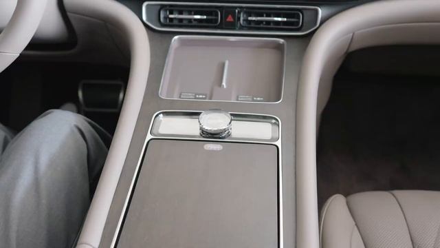 AITO M9 5-местная версия