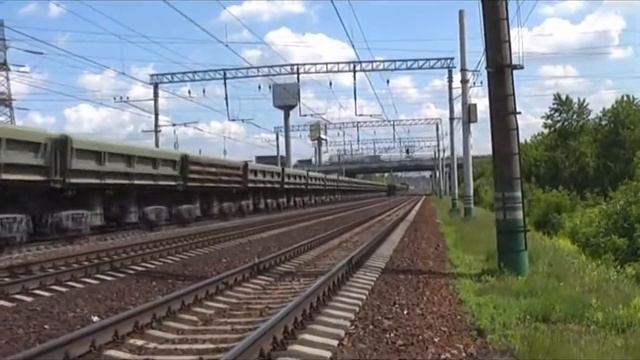 ВЛ10-300 с грузовым поездом, пл. Выхино смотреть онлайн