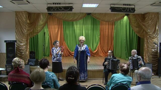 Слышен звон бубенцов из далеко