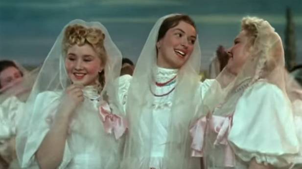 Ой цветет калина. Из фильма "Кубанские казаки" смотреть онлайн