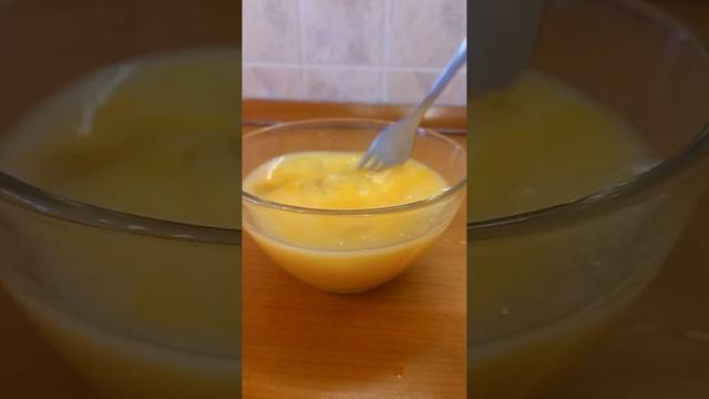 Полезный завтрак. Омлет на воде с брокколи. Зелень лук, кинза. смотреть онлайн