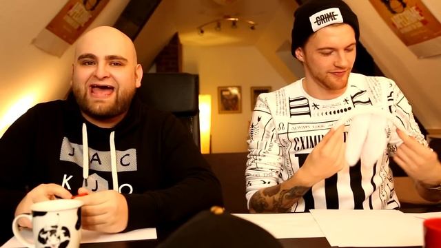 JAN ZUSAMMENGESCHLAGEN.. смотреть онлайн