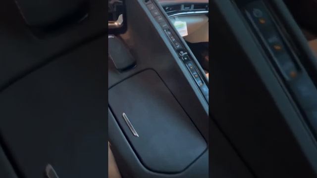 Crazy 2023 C8 Corvette color combination combo White on White! смотреть онлайн