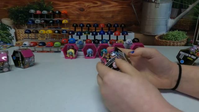 Monster High Minis By Mattel Opening!! смотреть онлайн