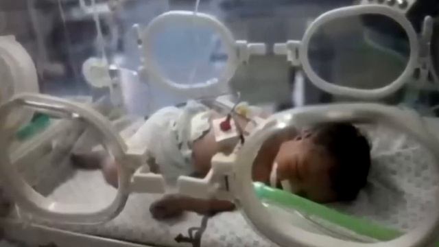 Во время похорон из гроба плач. Открыв крышку люди замерли от испуга! смотреть онлайн