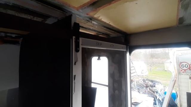 дверь в сан узел в прицеп дачу смотреть онлайн