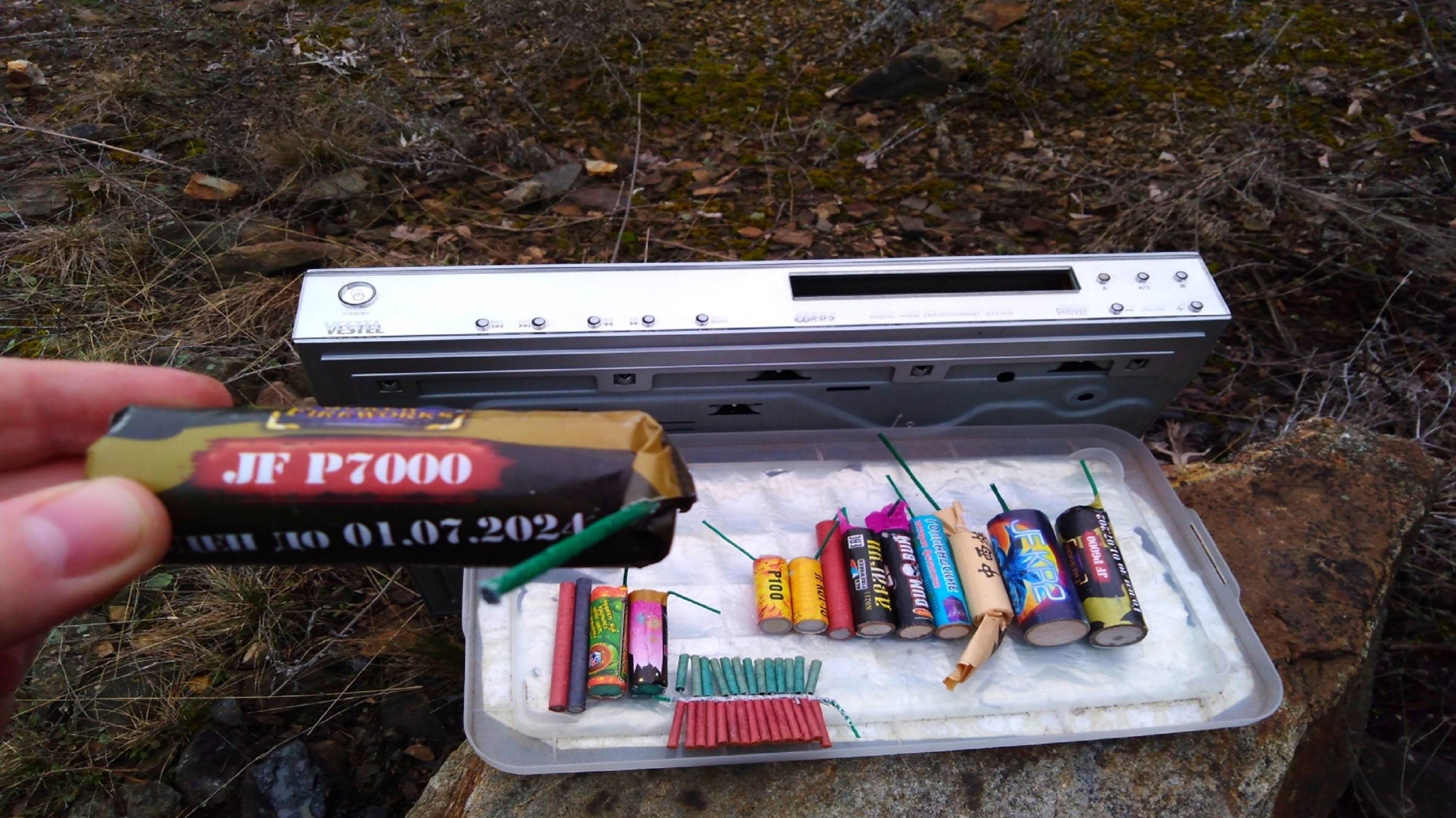 Ультра Мощная Петарда+DVD Плеер,Эксперименты с Мощными Петардами смотреть онлайн