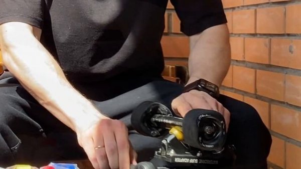 Настройка бушингов Riptide для скейтборда.