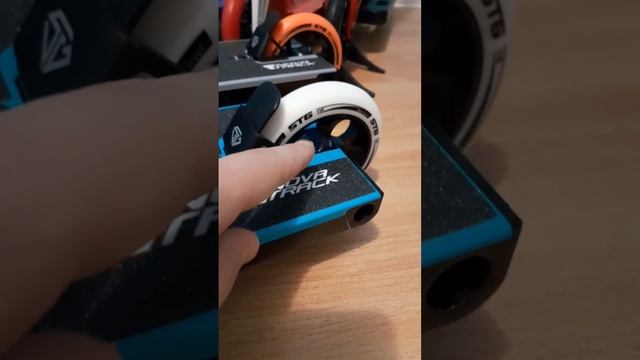 быстрый обзор на трюковой самокат в стрит Novatrack crow 20 смотреть онлайн