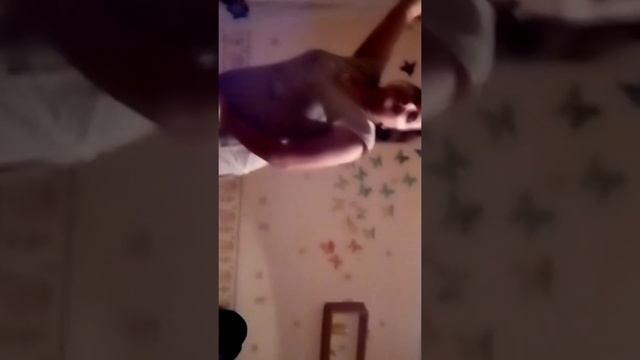 Казашка с Короной скучает под Бузову смотреть онлайн
