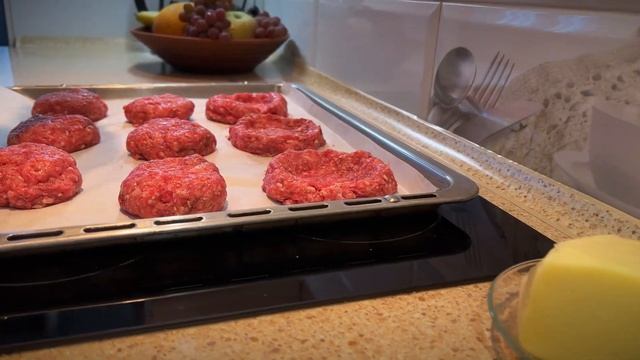 КОТЛЕТЫ на праздничный стол - Рецепты котлет | Котлеты с ананасом и сыром - рецепты от ПроСто Смак смотреть онлайн