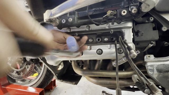K1200LT Spark Plug Replacement