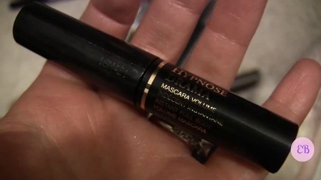 What's in my Travel Makeup/Cosmetics Bag? смотреть онлайн