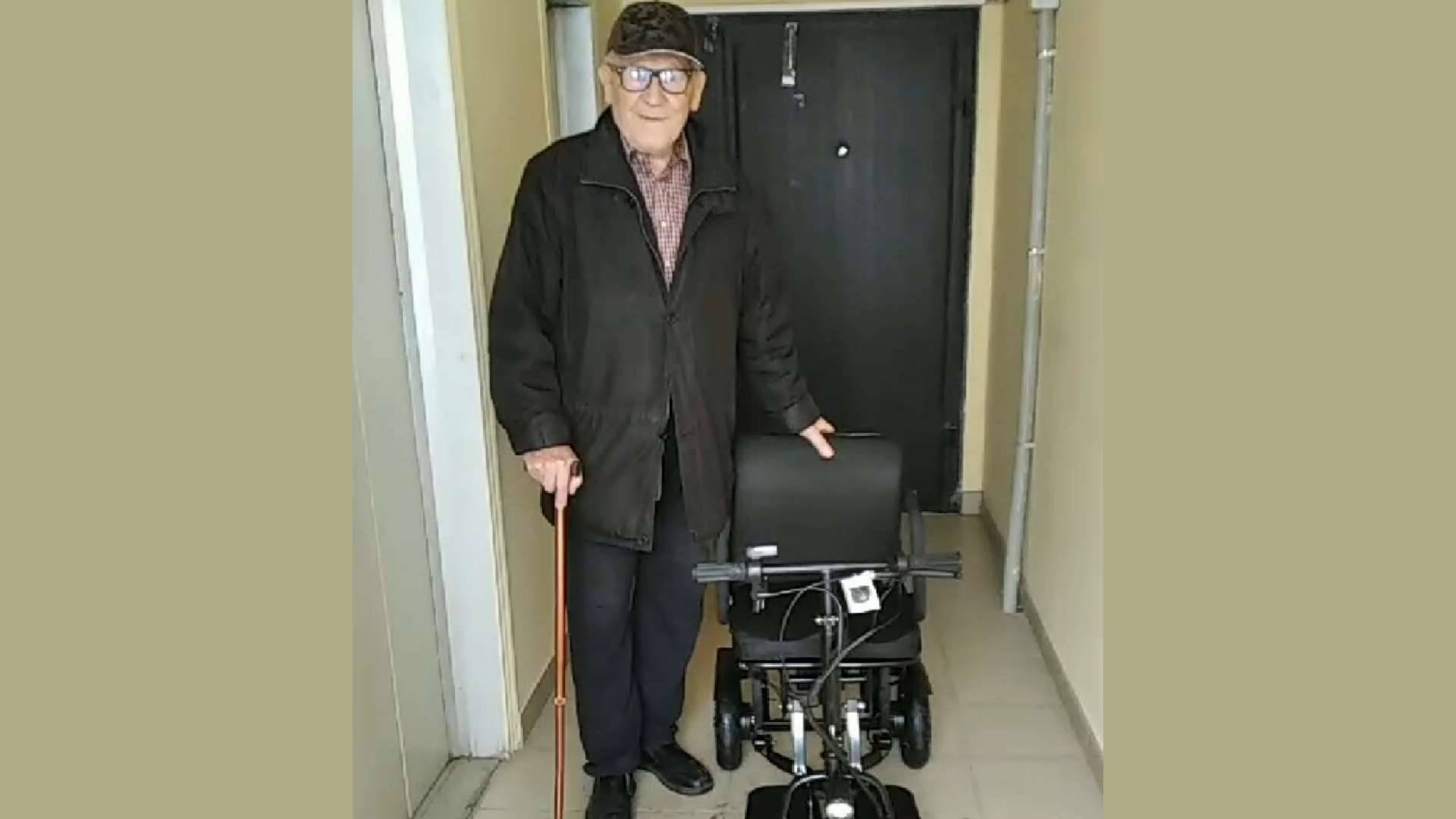 Доставили трехколесный мобильный электросамокат Sputnik Dual Pro смотреть онлайн