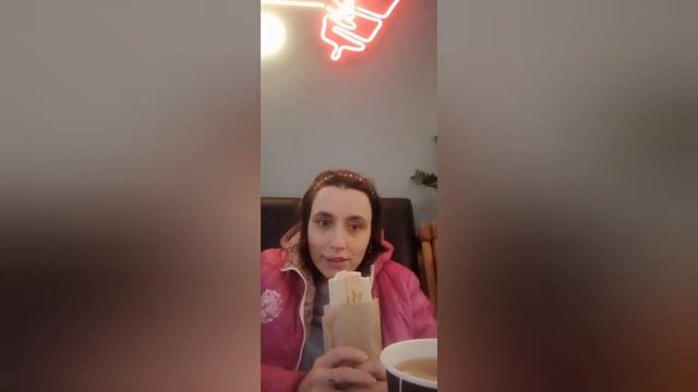 Время есть! Зашли с папой поесть шаурму смотреть онлайн