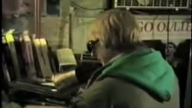 1986 Mr. Vietnam goes Chuck Norris on the CB Truckers смотреть онлайн