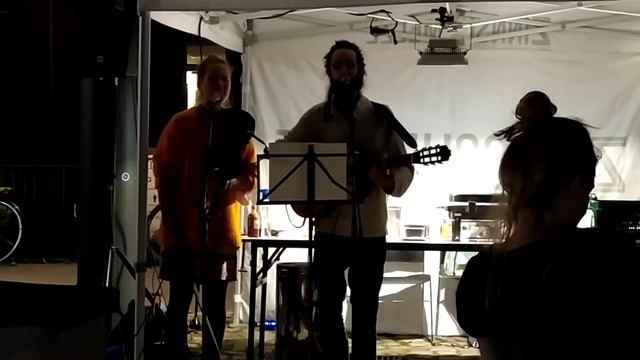 Das Lied der wissbegierigen, hoffnungsvollen Kichererbse - Sep 2021 смотреть онлайн