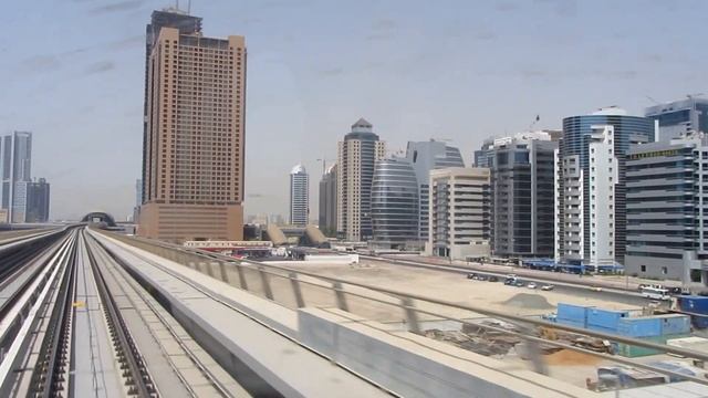 Метро в Дубаи несколько станций вместо машиниста смотреть онлайн