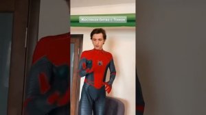 Том Холланд выучил русский язык Все серии