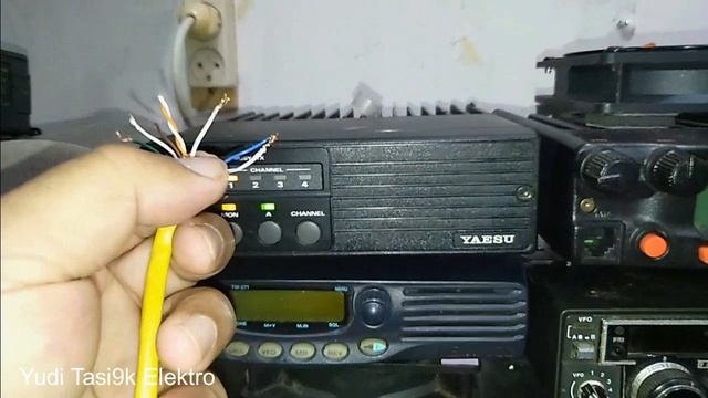 MENAMBAH AKSESORIS AUDIO UNTUK YAESU FTL 7011 UHF