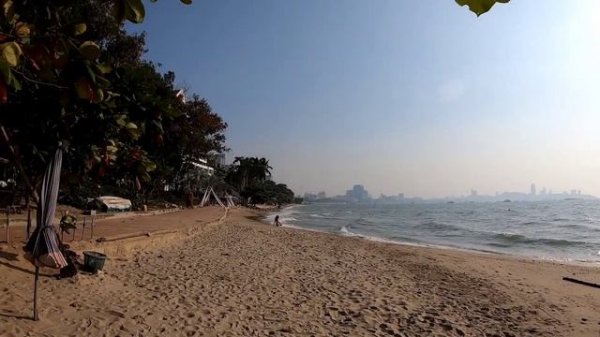Navy เที่ยวที่ LK Emerald Beach Pattaya EP.1