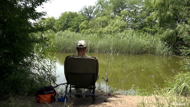 КАРАСЬ ПРЁТ НА УДОЧКУ, РЫБАЛКА НА ПОПЛАВОК ЛЕТО 2021 смотреть онлайн