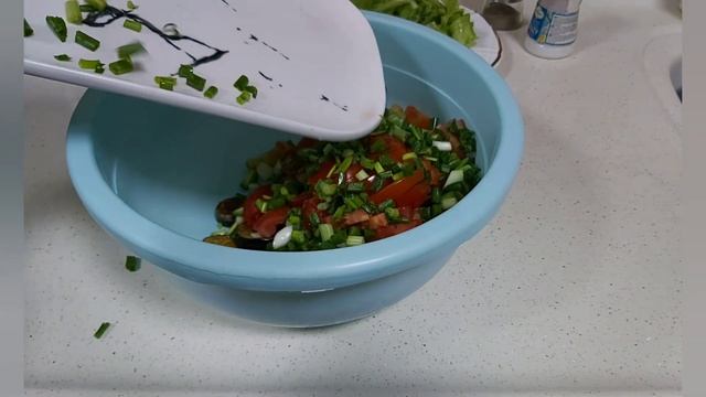 Тазик летнего салата🍅🥑🥬🥬🧅🍆 смотреть онлайн
