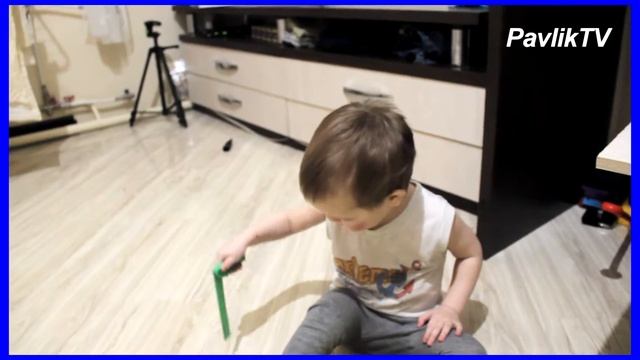 Каток. Фингал. Учим цвета. Опыт со снегом!!! смотреть онлайн